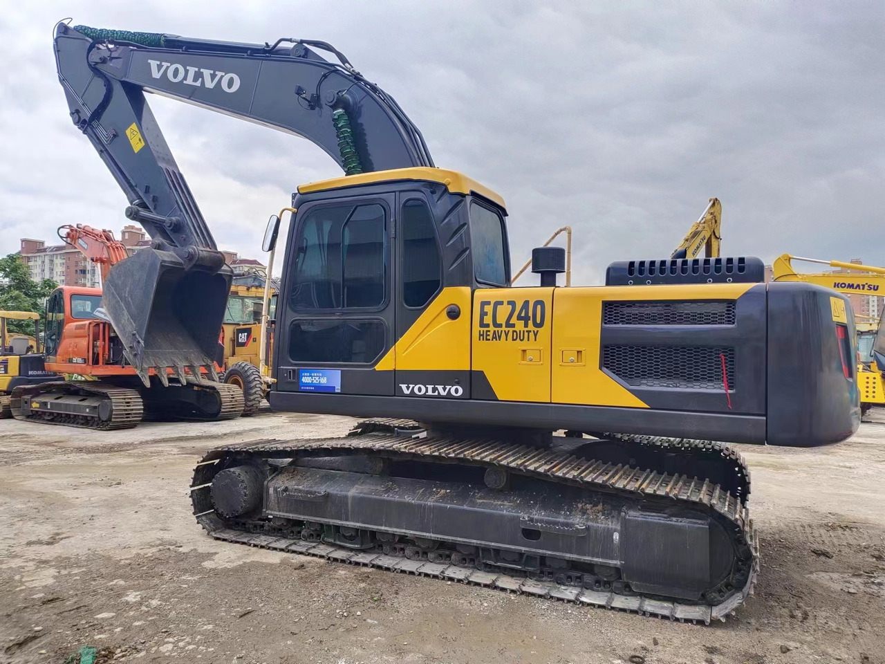 VOLVO EC240 - Bager guseničar: slika 1 VOLVO EC240 - Bager guseničar: slika 1