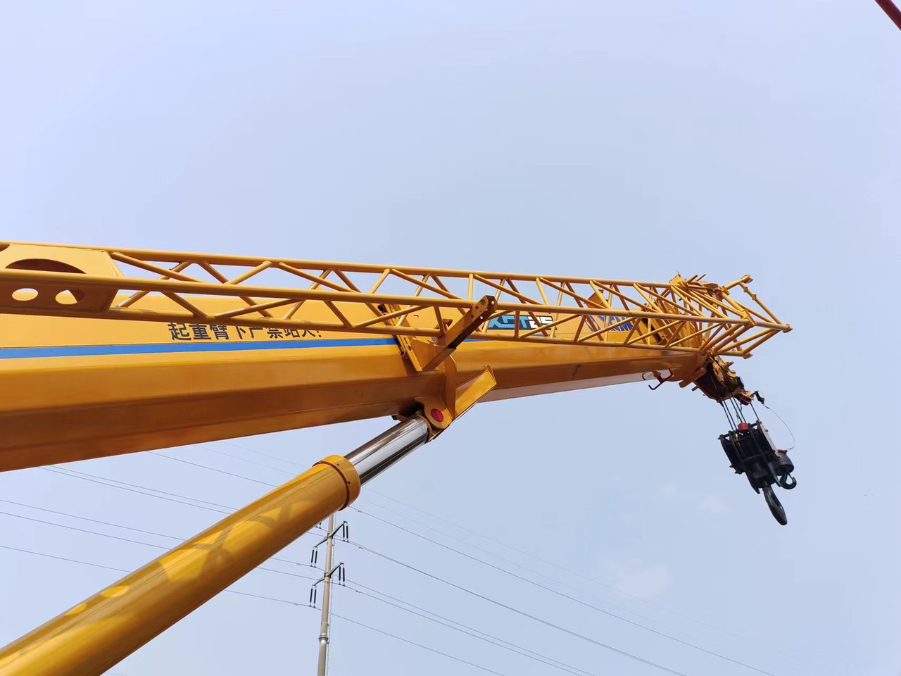 XCMG QY25K - Autodizalica: slika 5 XCMG QY25K - Autodizalica: slika 5