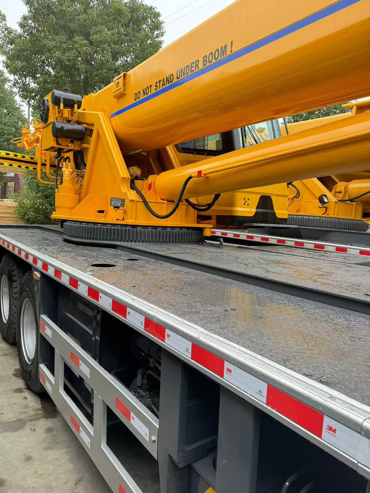 XCMG QY50KC QY50 CHINA TRUCK CRANE 50TONS - Autodizalica: slika 5 XCMG QY50KC QY50 CHINA TRUCK CRANE 50TONS - Autodizalica: slika 5