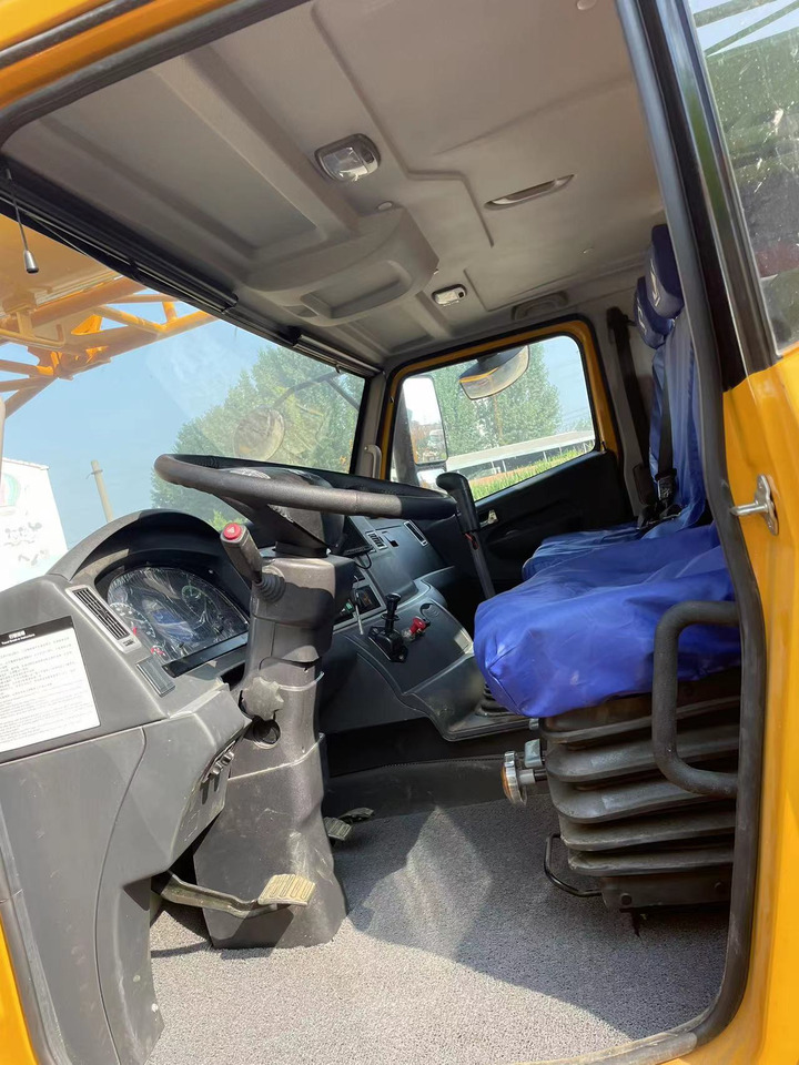 XCMG QY70K - Autodizalica: slika 5 XCMG QY70K - Autodizalica: slika 5