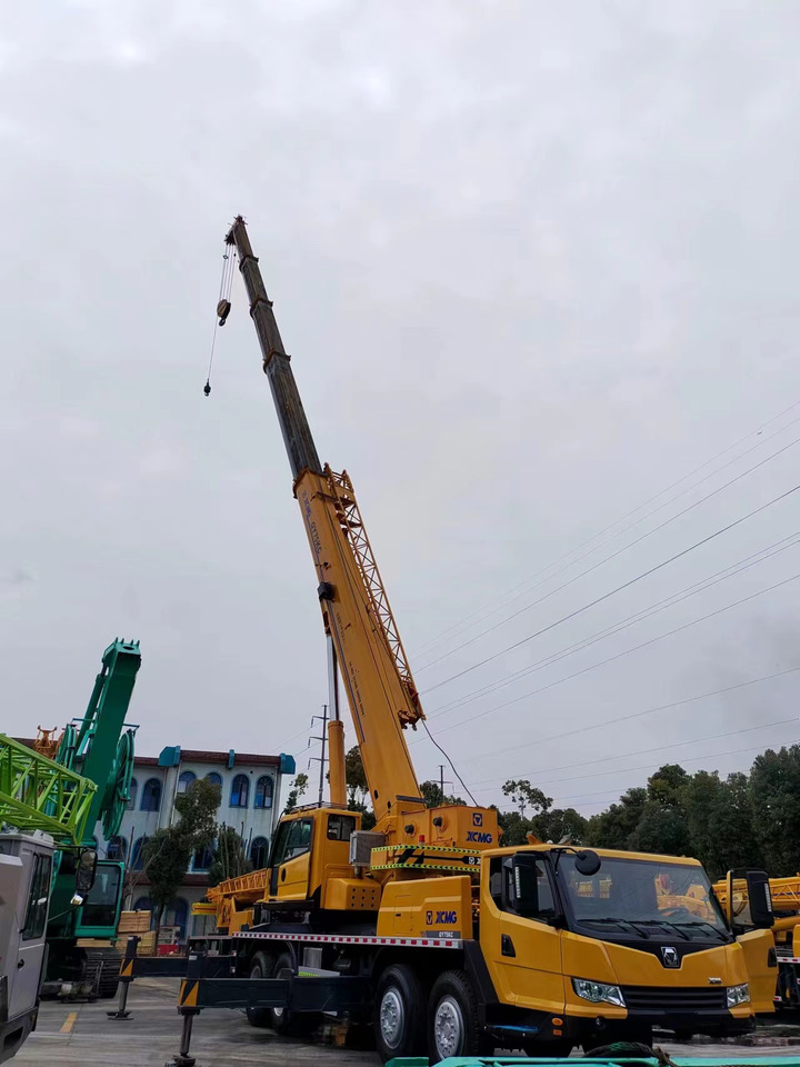 XCMG QY75KC QY75K truck crane 75tons - Autodizalica: slika 4 XCMG QY75KC QY75K truck crane 75tons - Autodizalica: slika 4