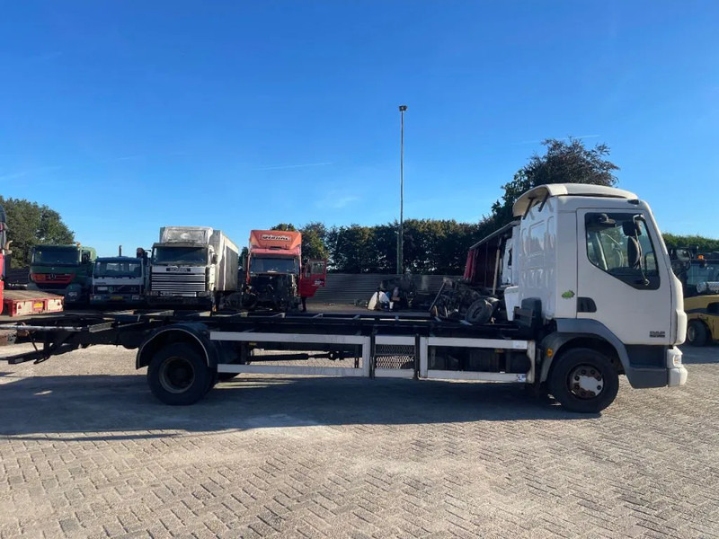 DAF LF 45 Chassis Truck - Kamion sa golom šasijom i zatvorenom kabinom: slika 4 DAF LF 45 Chassis Truck - Kamion sa golom šasijom i zatvorenom kabinom: slika 4