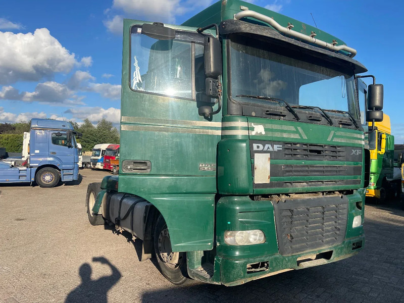 DAF XF 95.430 Tractor Unit - Tegljač: slika 1 DAF XF 95.430 Tractor Unit - Tegljač: slika 1