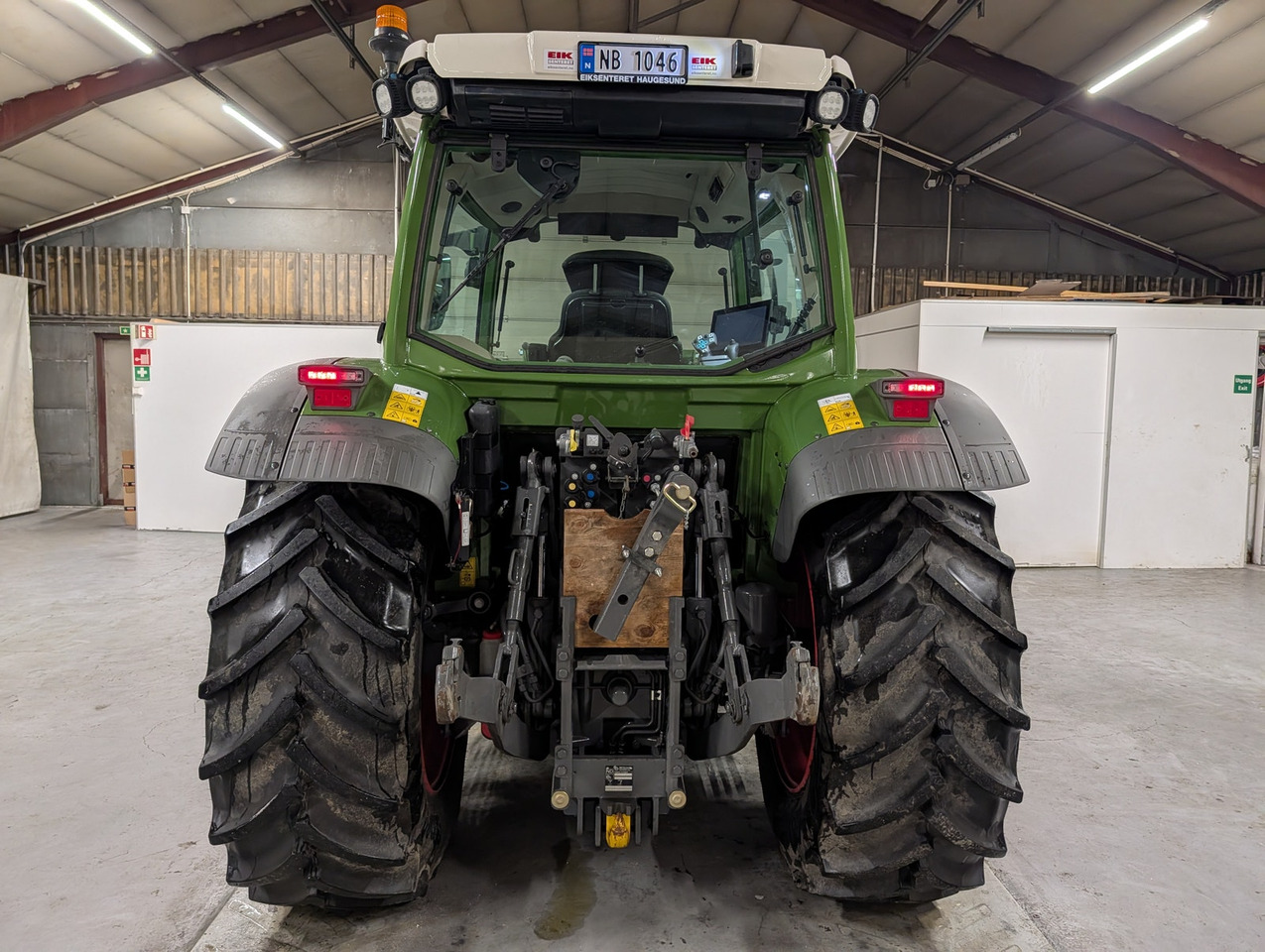 Fendt 211 Vario - Traktor: slika 4 Fendt 211 Vario - Traktor: slika 4