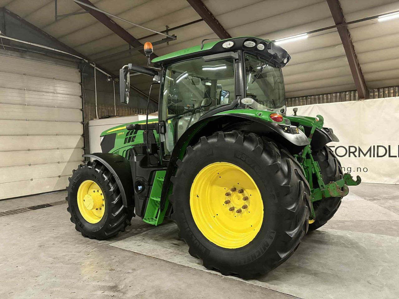 John Deere 6155R - Traktor: slika 3 John Deere 6155R - Traktor: slika 3