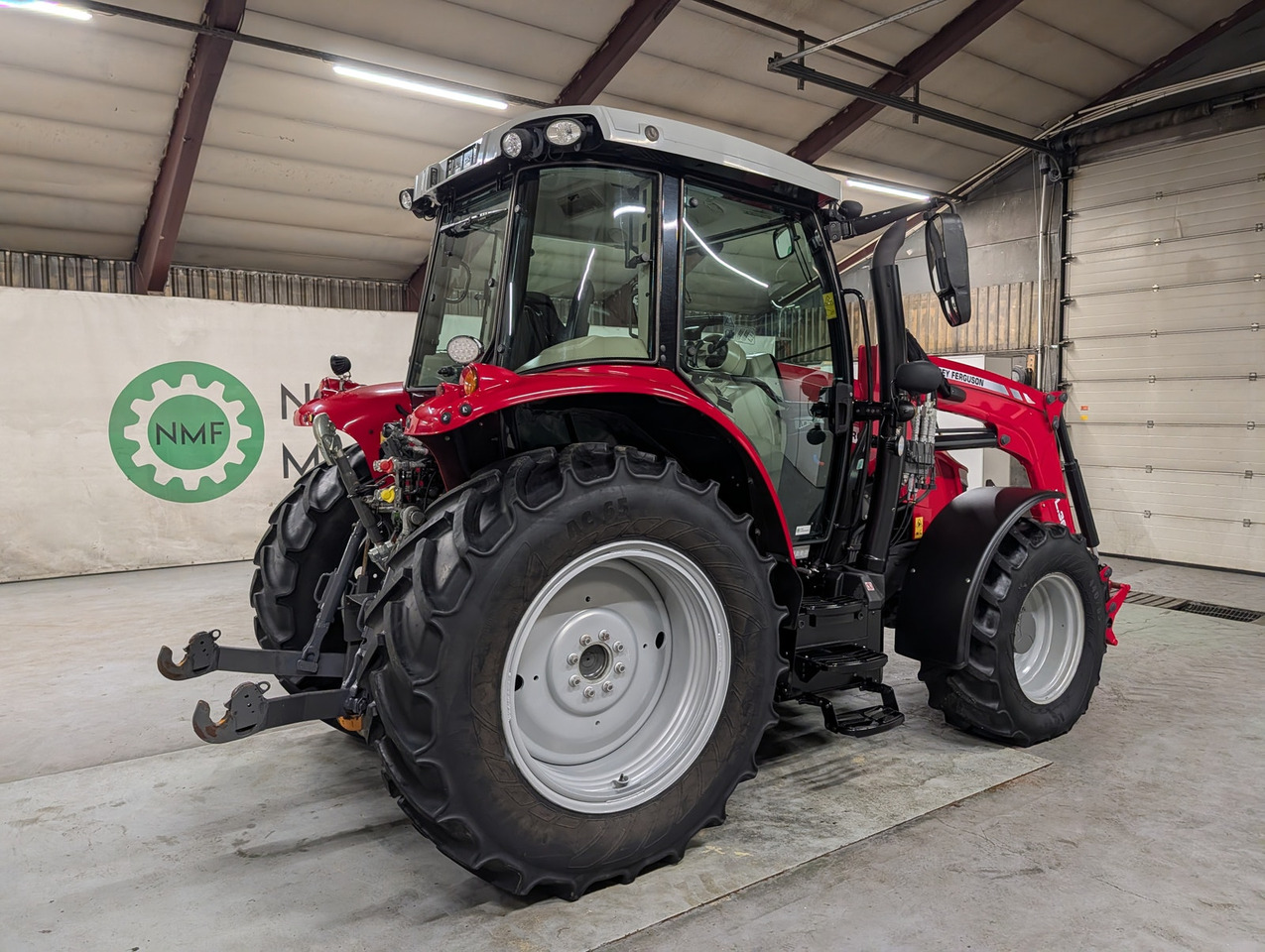 Massey Ferguson 5712S - Traktor: slika 5 Massey Ferguson 5712S - Traktor: slika 5