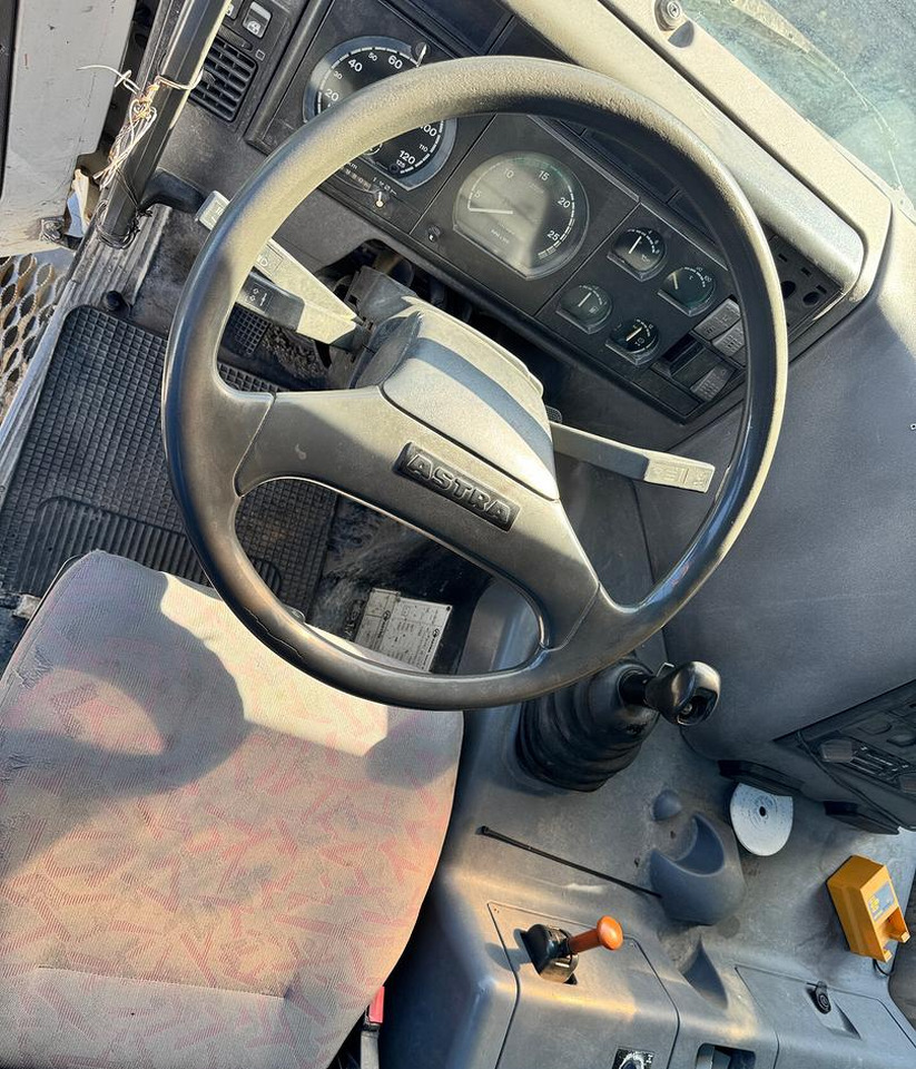 Betonpompa CIFA ASTRA HD84.38 - 2003 - Mikser pumpa: slika 3 Betonpompa CIFA ASTRA HD84.38 - 2003 - Mikser pumpa: slika 3