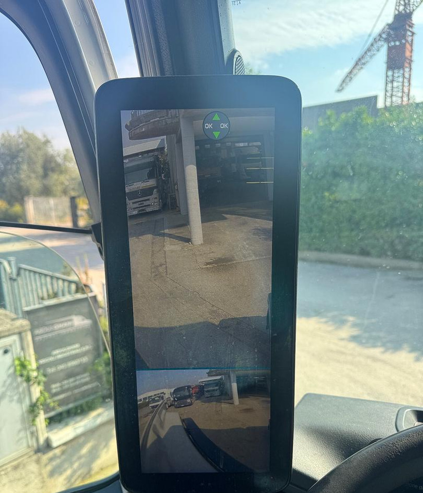 Tegljač Mercedes Benz Actros 1848 - 2020: slika 10 Tegljač Mercedes Benz Actros 1848 - 2020: slika 10