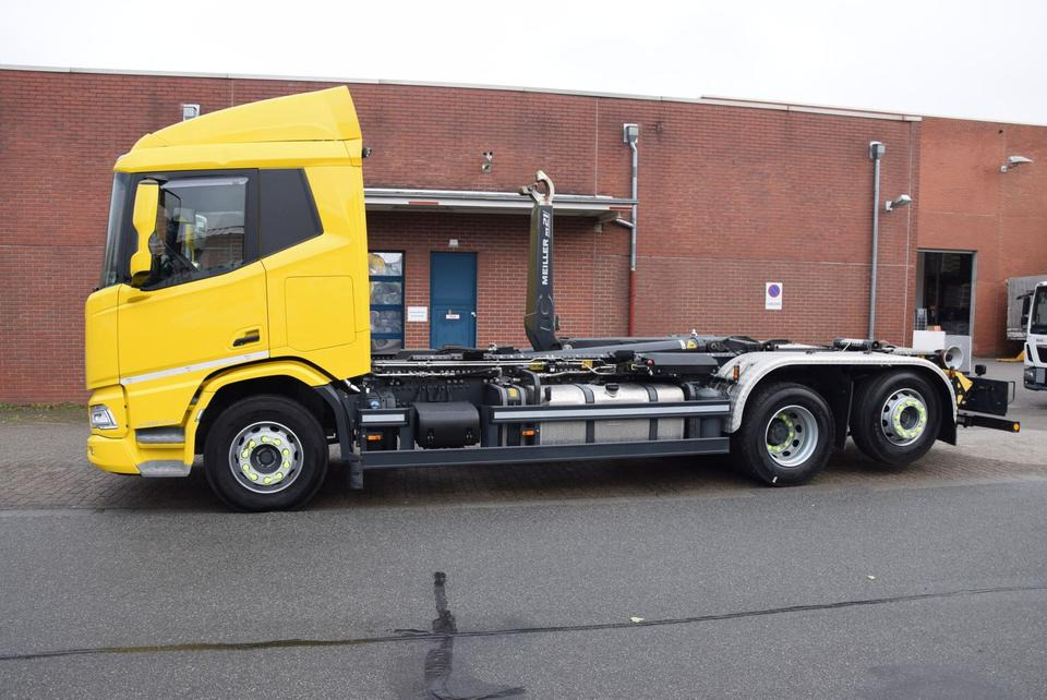 DAF  XG 450 Meiller RS21 Abroll ACC Navi Kamera EU6E - Kamion sa hidrauličnom kukom: slika 3 DAF  XG 450 Meiller RS21 Abroll ACC Navi Kamera EU6E - Kamion sa hidrauličnom kukom: slika 3