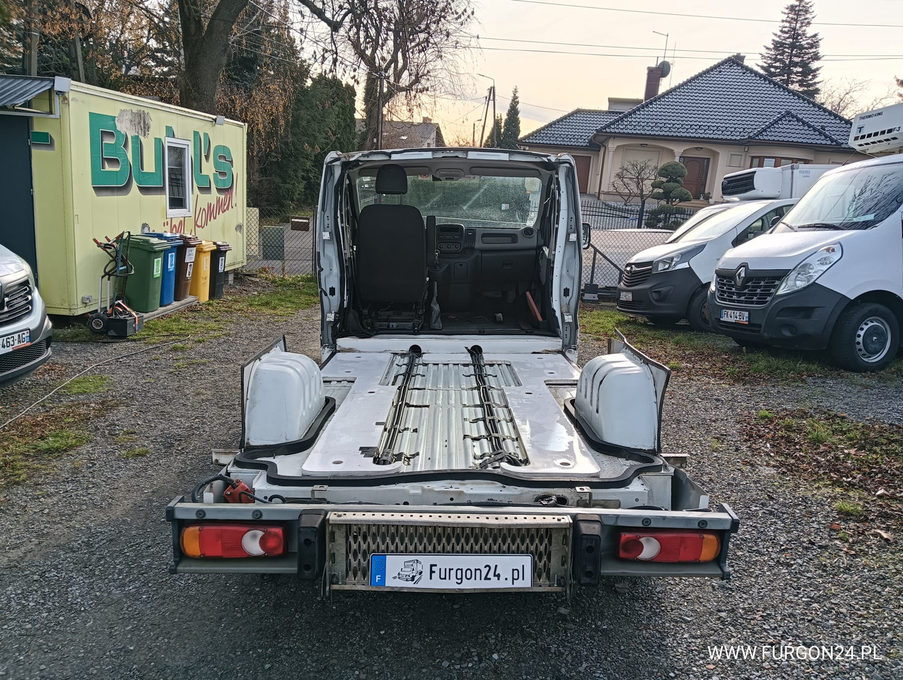 RENAULT TRAFIC PLATFORMA DO ZABUDOWY NR 869 - Dostavno vozilo: slika 5 RENAULT TRAFIC PLATFORMA DO ZABUDOWY NR 869 - Dostavno vozilo: slika 5