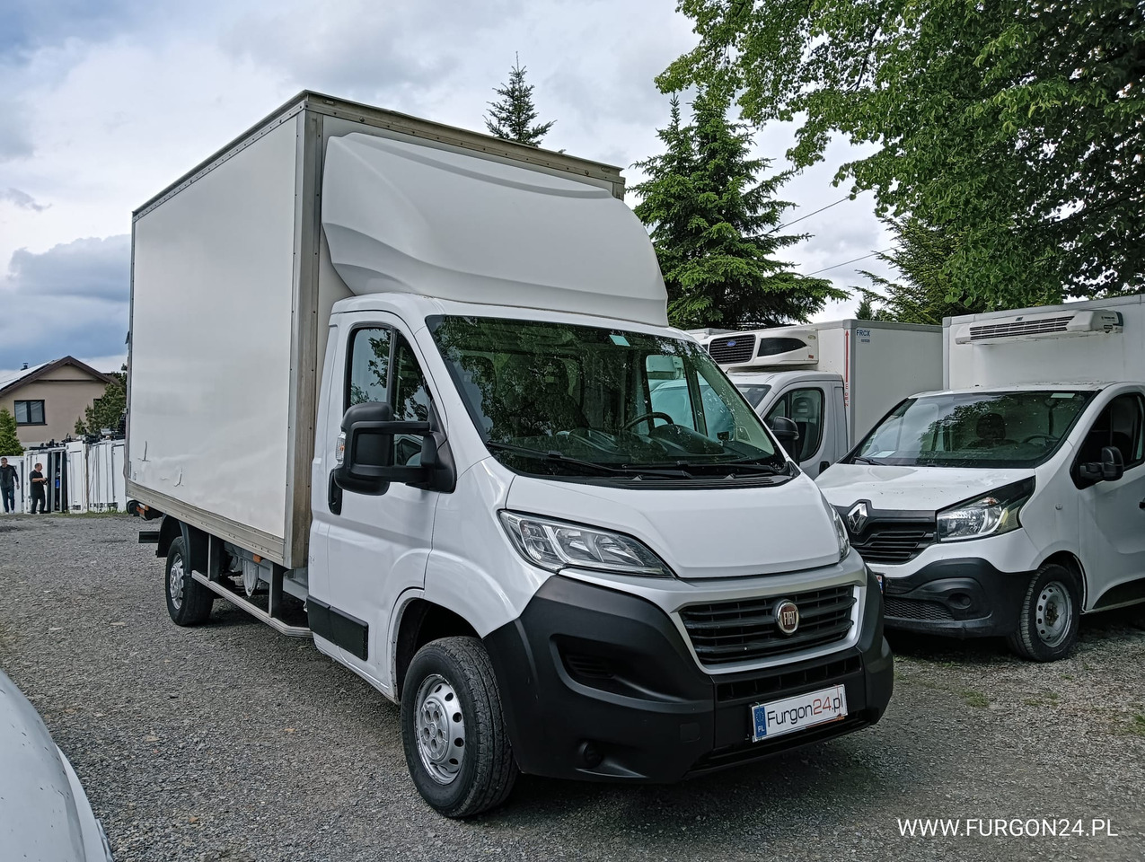 FIAT DUCATO KONTENER WINDA NR 886 - Dostavno vozilo sa zatvorenim sandukom: slika 3 FIAT DUCATO KONTENER WINDA NR 886 - Dostavno vozilo sa zatvorenim sandukom: slika 3