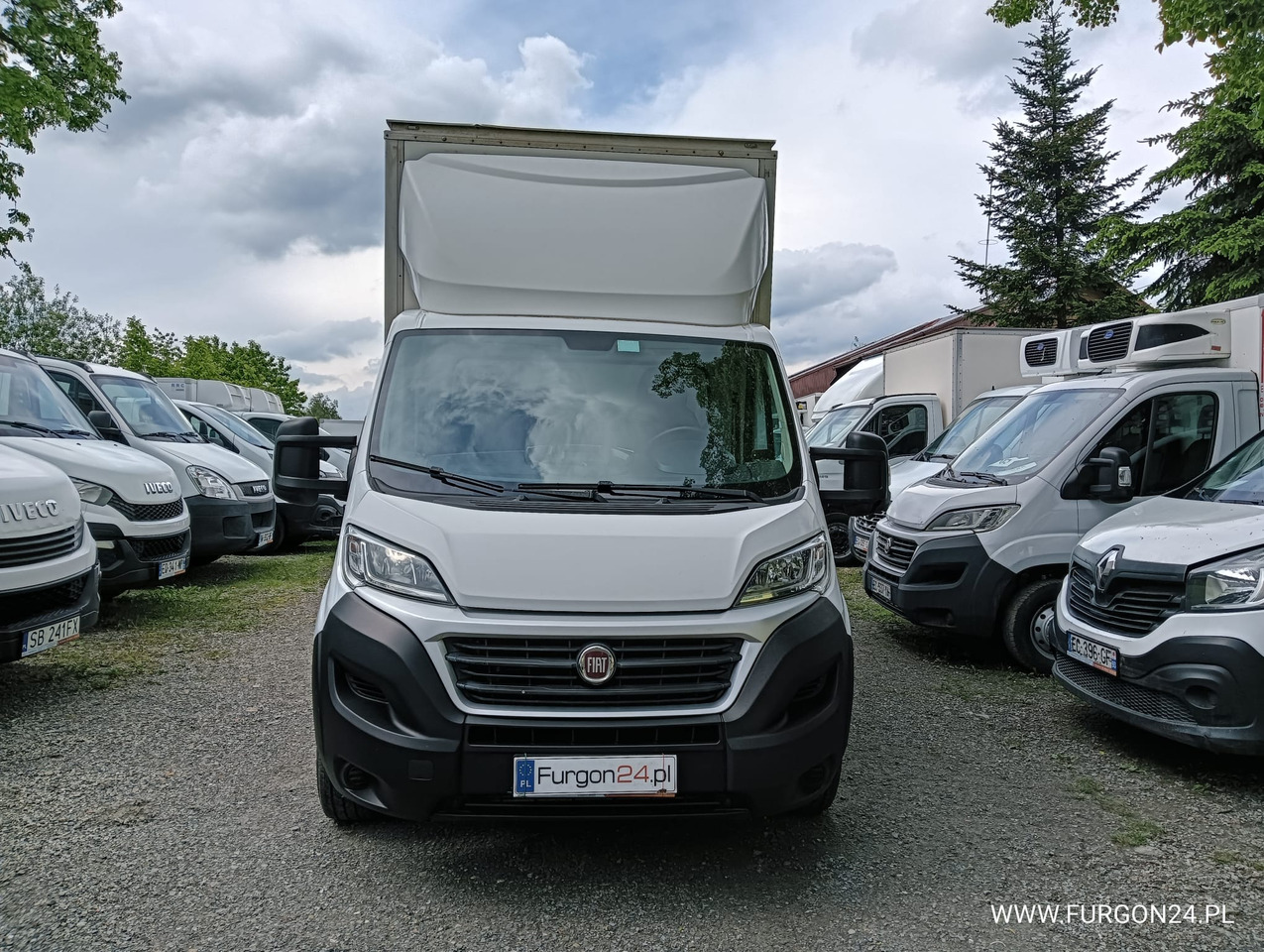 FIAT DUCATO KONTENER WINDA NR 886 - Dostavno vozilo sa zatvorenim sandukom: slika 2 FIAT DUCATO KONTENER WINDA NR 886 - Dostavno vozilo sa zatvorenim sandukom: slika 2