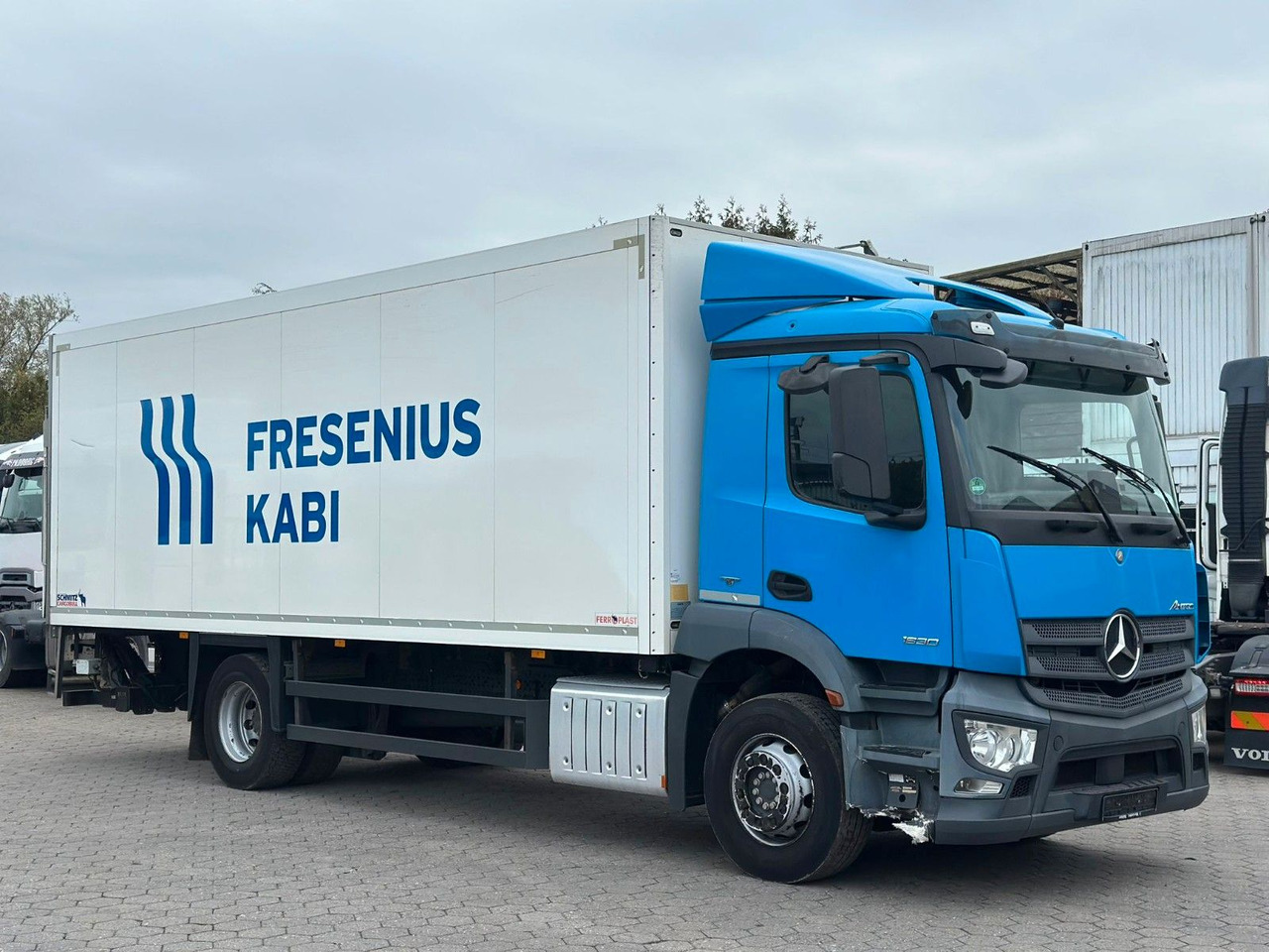 Mercedes-Benz Antos 1830+Isolierkoffer - Kamion sa zatvorenim sandukom: slika 3 Mercedes-Benz Antos 1830+Isolierkoffer - Kamion sa zatvorenim sandukom: slika 3