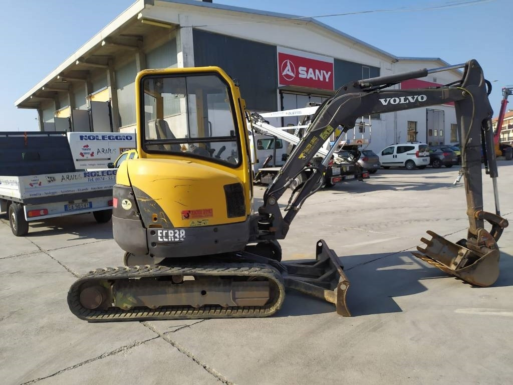 Volvo ECR 38 - Mini bager: slika 5 Volvo ECR 38 - Mini bager: slika 5