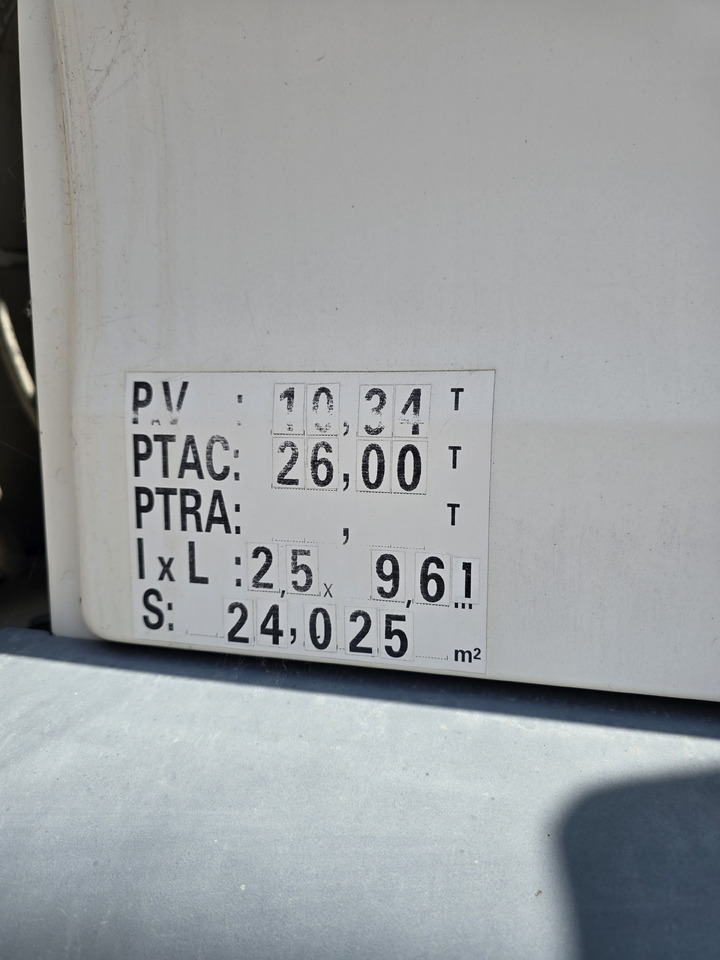 MAN TGA 26-320 - Kamion cisterna: slika 2 MAN TGA 26-320 - Kamion cisterna: slika 2