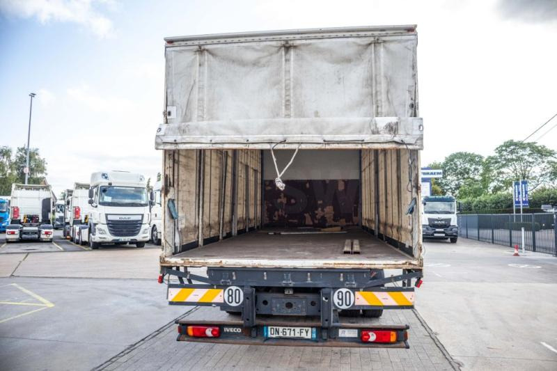 Iveco EUROCARGO 160E25 - Kamion sa ceradom: slika 5 Iveco EUROCARGO 160E25 - Kamion sa ceradom: slika 5