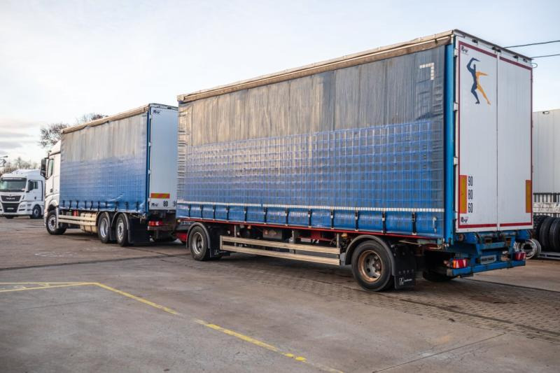 Mercedes ACTROS 2548-6x2+VOITH - Kamion sa ceradom: slika 4 Mercedes ACTROS 2548-6x2+VOITH - Kamion sa ceradom: slika 4