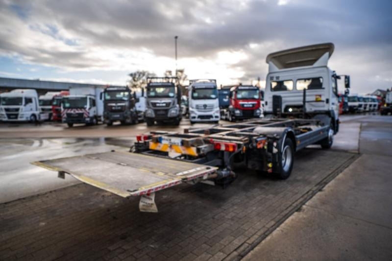 Mercedes ATEGO 1224 // HAYON DHOLLANDIA - Kamion za prevoz kontejnera/ Kamion sa promenjivim sandukom: slika 4 Mercedes ATEGO 1224 // HAYON DHOLLANDIA - Kamion za prevoz kontejnera/ Kamion sa promenjivim sandukom: slika 4
