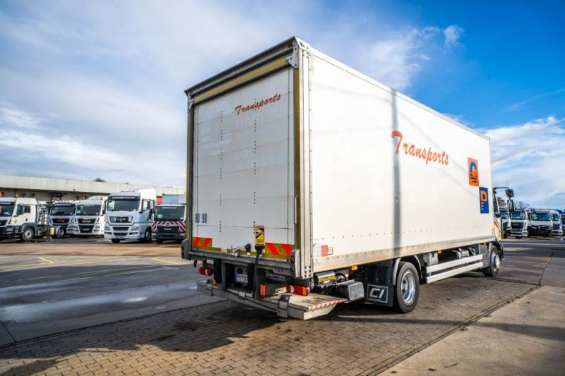 Renault D WIDE 250 DXI (12T)+DHOLLANDIA - Kamion sa zatvorenim sandukom: slika 4 Renault D WIDE 250 DXI (12T)+DHOLLANDIA - Kamion sa zatvorenim sandukom: slika 4