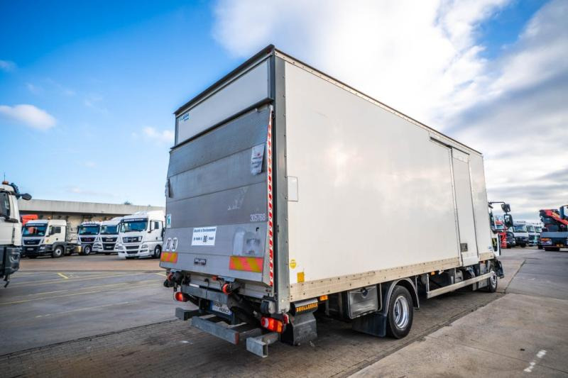 Kamion sa zatvorenim sandukom Renault D12 210 DXI // HAYON DHOLLANDIA: slika 7