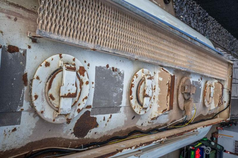 Renault KERAX 370-6X4+16000L/5COMP - Kamion cisterna: slika 5 Renault KERAX 370-6X4+16000L/5COMP - Kamion cisterna: slika 5
