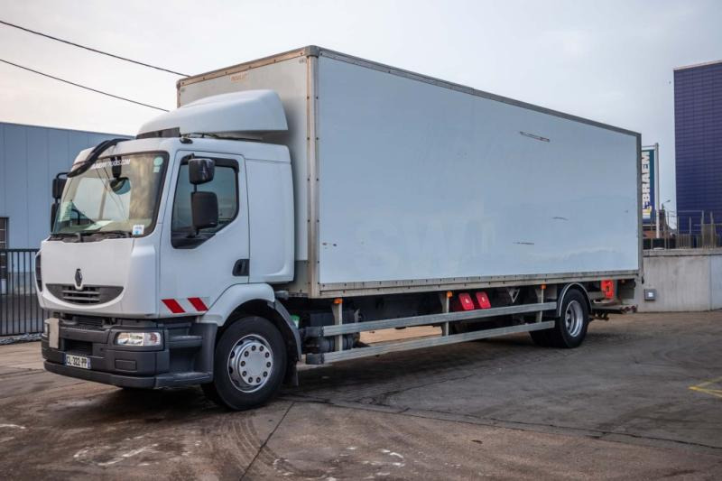Renault MIDLUM 270 DXI - Kamion sa zatvorenim sandukom: slika 1 Renault MIDLUM 270 DXI - Kamion sa zatvorenim sandukom: slika 1
