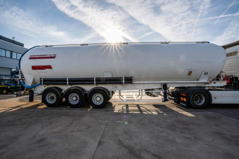 SPITZER SILO SK2458 CAL 60m3 - Silo cisterna: slika 3 SPITZER SILO SK2458 CAL 60m3 - Silo cisterna: slika 3