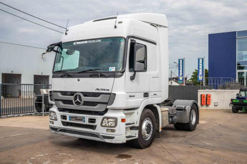 Mercedes ACTROS 1844 LS-MP3+E5+VOITH - Tegljač: slika 1 Mercedes ACTROS 1844 LS-MP3+E5+VOITH - Tegljač: slika 1