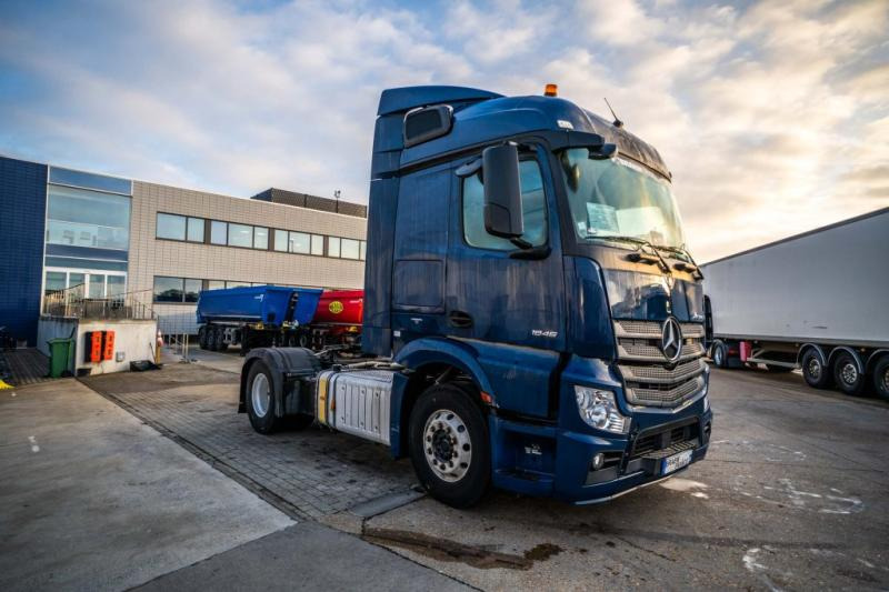 Mercedes ACTROS 1846 LS + HYDR. - Tegljač: slika 2 Mercedes ACTROS 1846 LS + HYDR. - Tegljač: slika 2