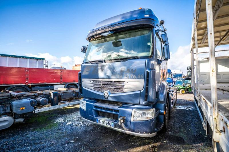 Renault PREMIUM 450 DXI+VOITH+ problème moteur - Tegljač: slika 1 Renault PREMIUM 450 DXI+VOITH+ problème moteur - Tegljač: slika 1