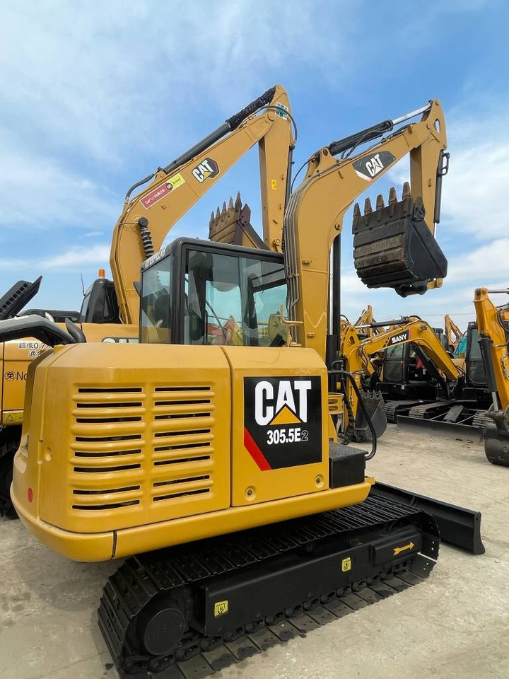 CAT 305.5E2 - Mini bager: slika 1 CAT 305.5E2 - Mini bager: slika 1