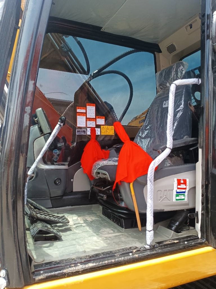 CAT 320D2 - Bager guseničar: slika 3 CAT 320D2 - Bager guseničar: slika 3