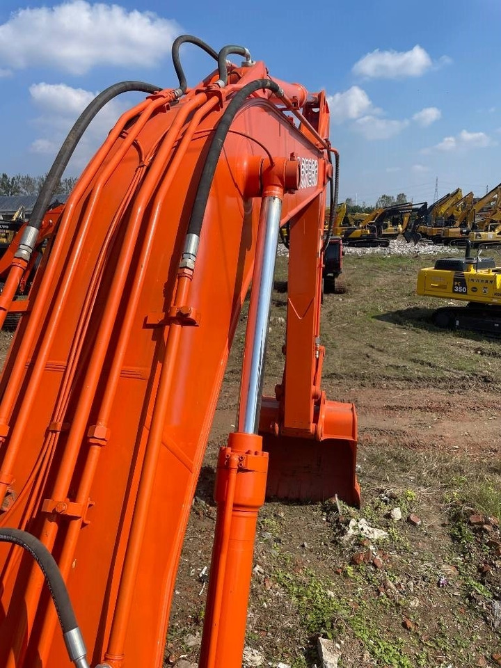 Bager guseničar Hitachi ZX 240: slika 6 Bager guseničar Hitachi ZX 240: slika 6