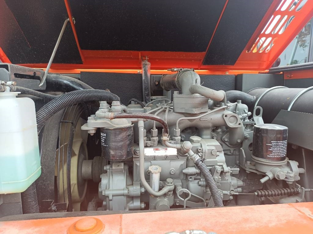 Hitachi ZX 60 - Bager guseničar: slika 4 Hitachi ZX 60 - Bager guseničar: slika 4