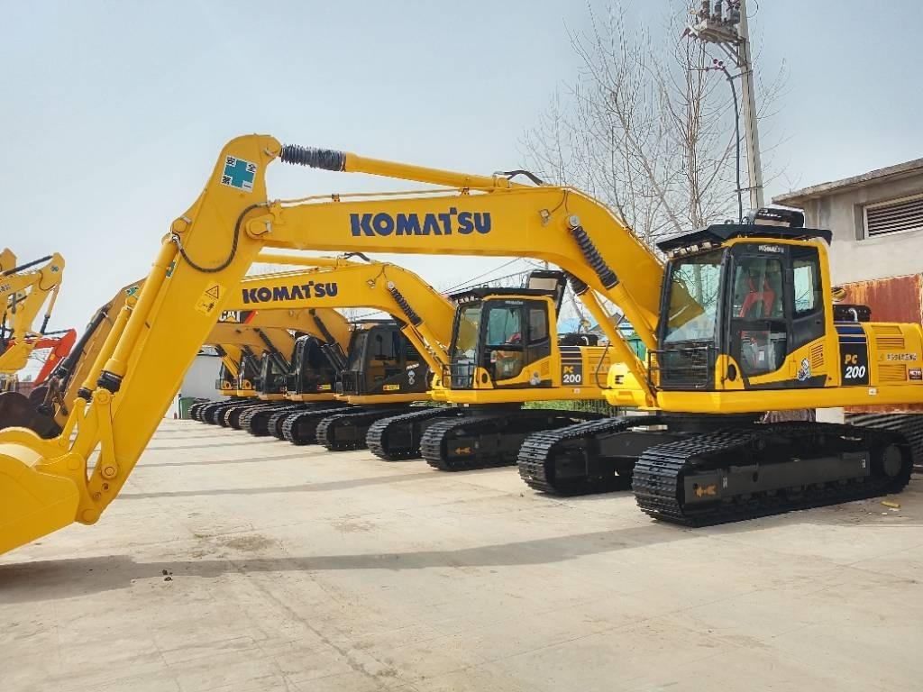 Komatsu PC 200-8 - Bager guseničar: slika 3 Komatsu PC 200-8 - Bager guseničar: slika 3
