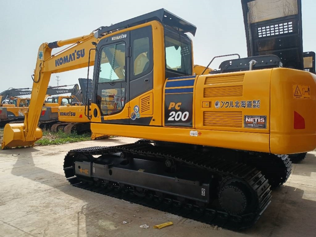 Komatsu PC 200-8 - Bager guseničar: slika 4 Komatsu PC 200-8 - Bager guseničar: slika 4