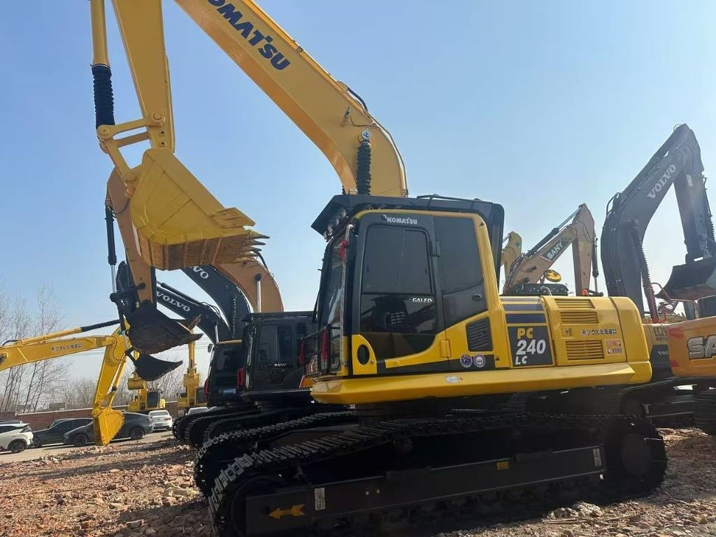 Komatsu PC 240 LC - Bager guseničar: slika 2 Komatsu PC 240 LC - Bager guseničar: slika 2