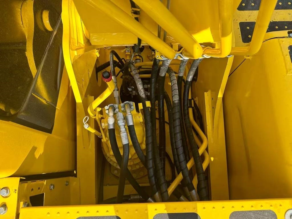 Komatsu PC 240 LC - Bager guseničar: slika 3 Komatsu PC 240 LC - Bager guseničar: slika 3