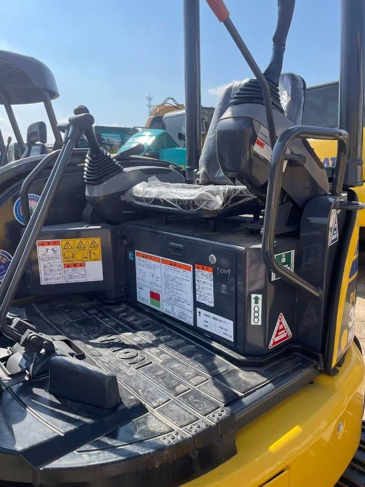 Komatsu PC 35 - Mini bager: slika 3 Komatsu PC 35 - Mini bager: slika 3