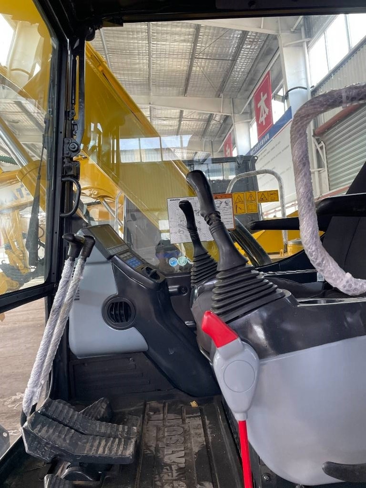 Komatsu PC 70 - Mini bager: slika 2 Komatsu PC 70 - Mini bager: slika 2