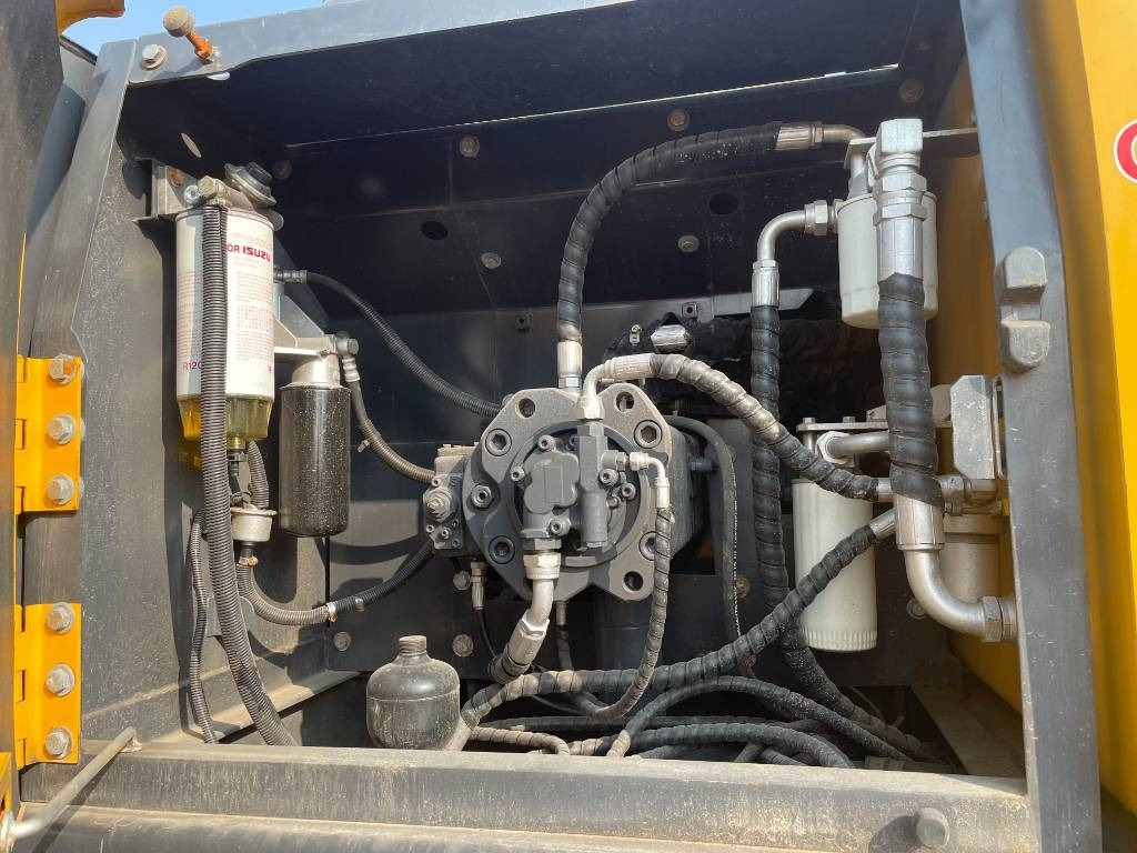 Volvo EC 210 - Bager guseničar: slika 2 Volvo EC 210 - Bager guseničar: slika 2