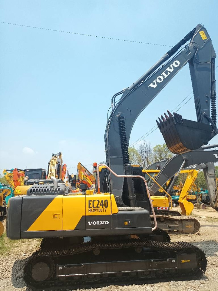 Volvo EC 240 - Bager guseničar: slika 1 Volvo EC 240 - Bager guseničar: slika 1