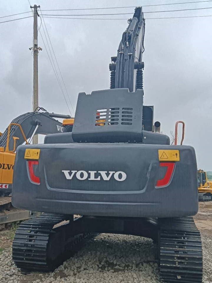 Lizing Volvo EC 240  Volvo EC 240: slika 7