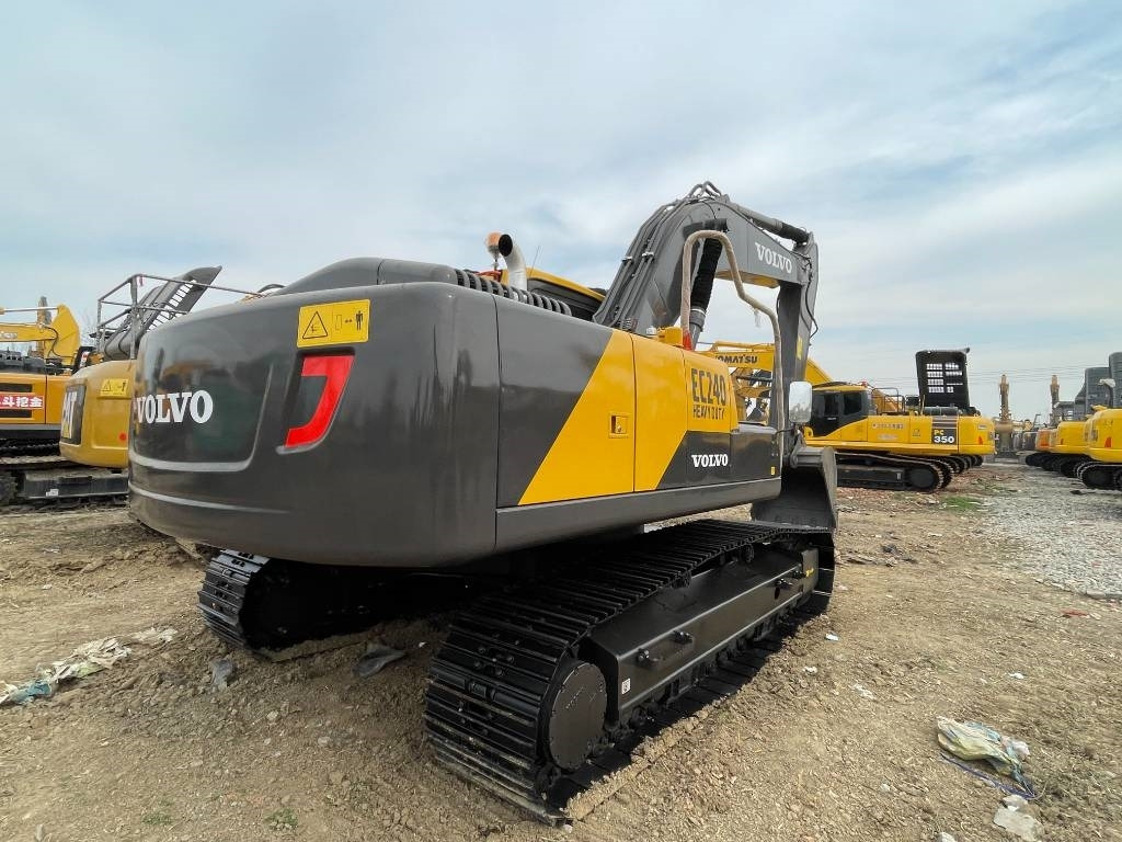 Volvo EC 240 - Bager guseničar: slika 1 Volvo EC 240 - Bager guseničar: slika 1