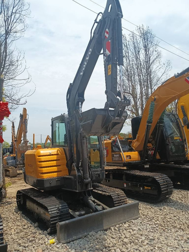 Volvo EC 60 - Bager guseničar: slika 1 Volvo EC 60 - Bager guseničar: slika 1