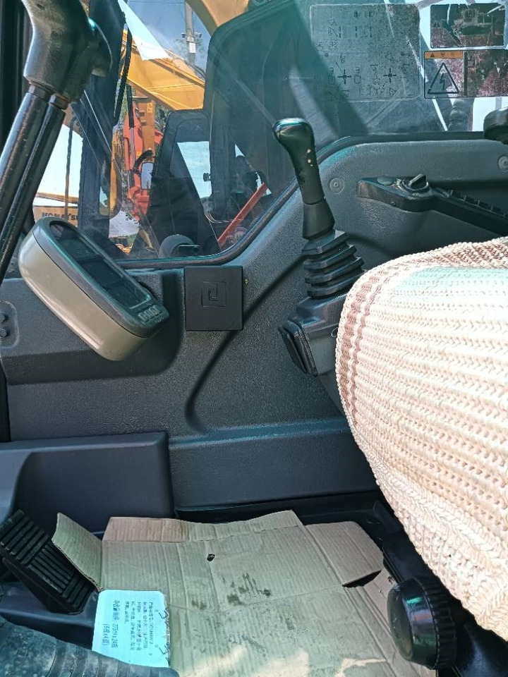 Volvo EC140 - Bager guseničar: slika 5 Volvo EC140 - Bager guseničar: slika 5
