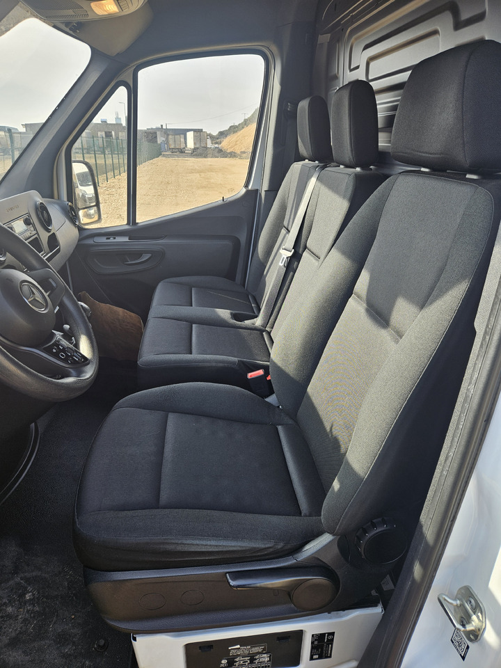 Mercedes-Benz Mercedes-Benz Sprinter L2H2 907 315 CDI - Dostavno vozilo sa zatvorenim sandukom: slika 5 Mercedes-Benz Mercedes-Benz Sprinter L2H2 907 315 CDI - Dostavno vozilo sa zatvorenim sandukom: slika 5