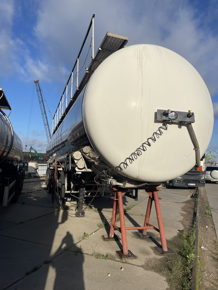 Klaeser TSA 55 C - Poluprikolica cisterna: slika 4 Klaeser TSA 55 C - Poluprikolica cisterna: slika 4