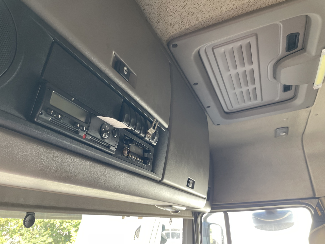 Tegljač DAF XF105.460 Euro 5 manual gearbox: slika 16