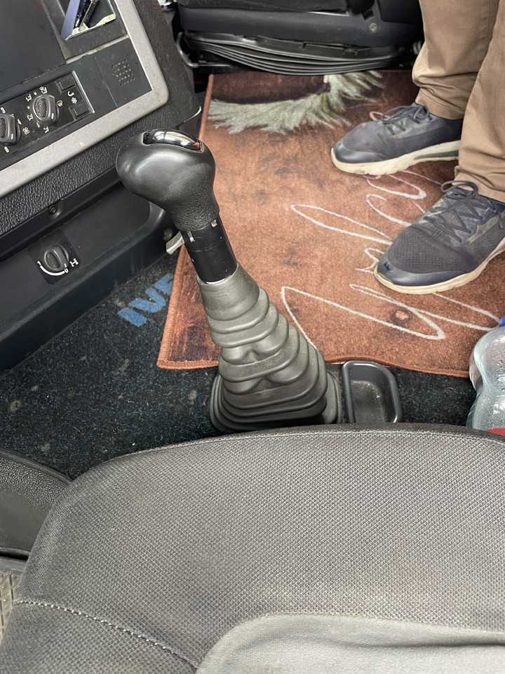 Iveco Stralis AS 440S45 - Tegljač: slika 4 Iveco Stralis AS 440S45 - Tegljač: slika 4